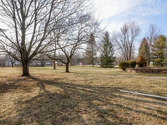 4th image of 3320 Pittsview Dr