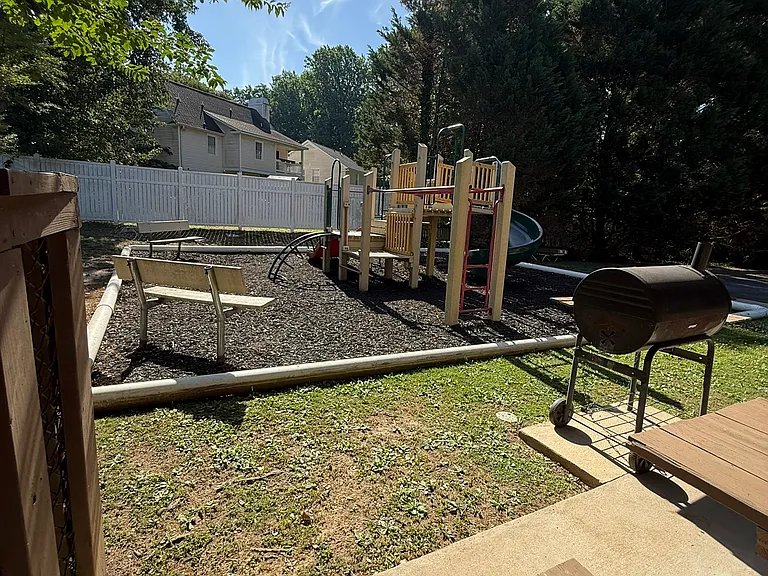 424 W Abington Way — Photo 45