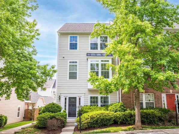 719 Rainier Rd, Charlottesville, VA 22903