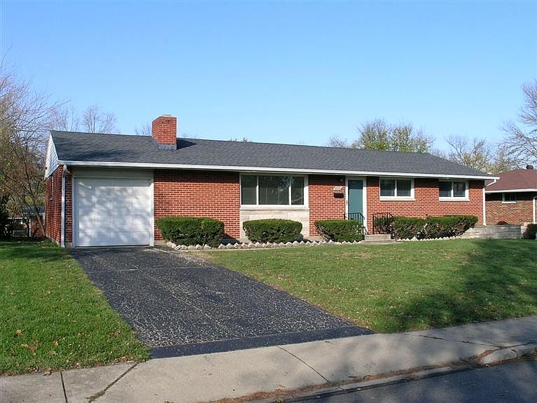 1st image of 805 Cushing Ave