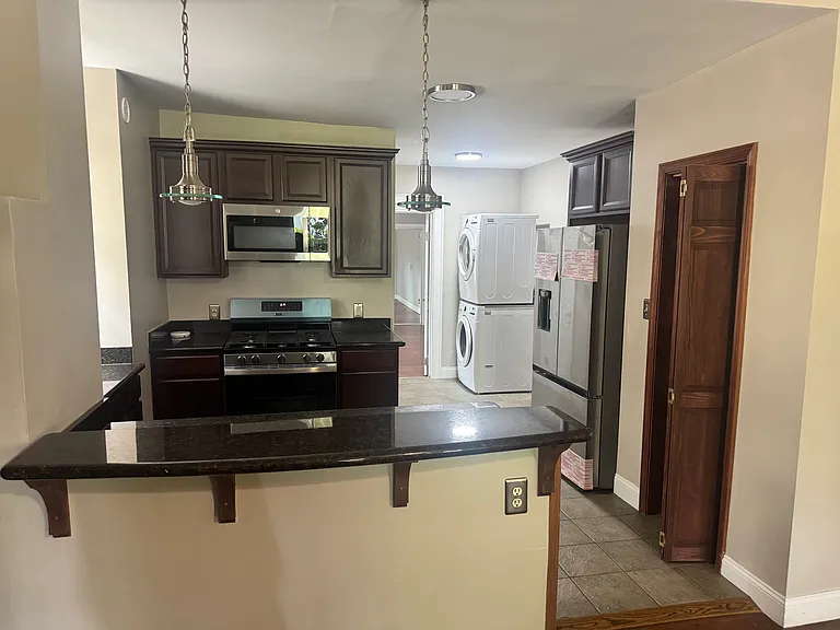 215 Highland Ave #1 — Photo 5