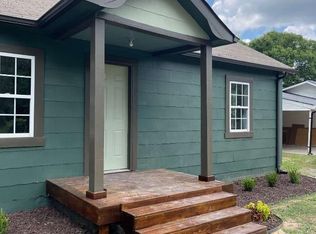 194 E Pine St, Rossville, GA 30741