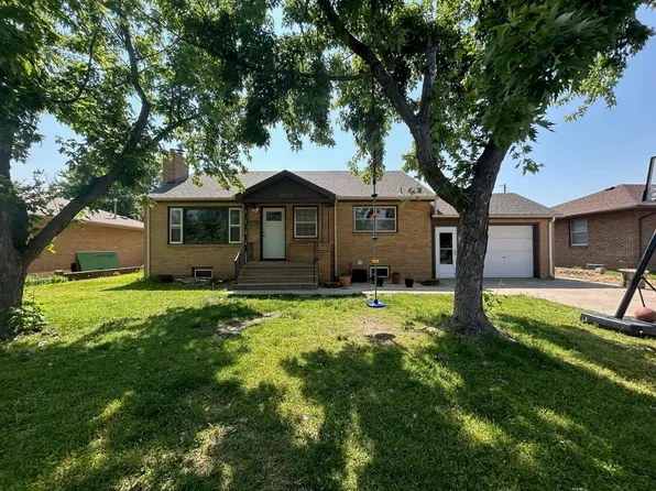 2215 Jackson St, Great Bend, KS 67530