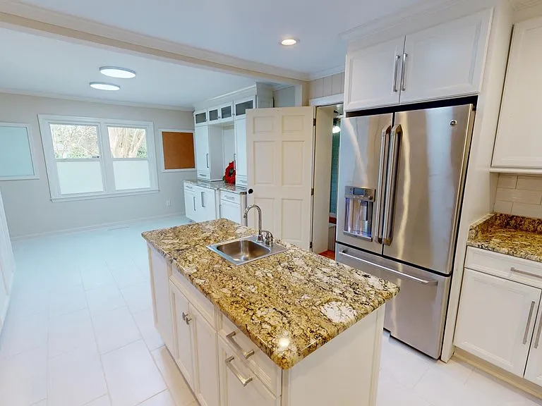 311 Junius St — Photo 12