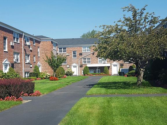 2nd image of 3610 Ocean Ave APT Q2