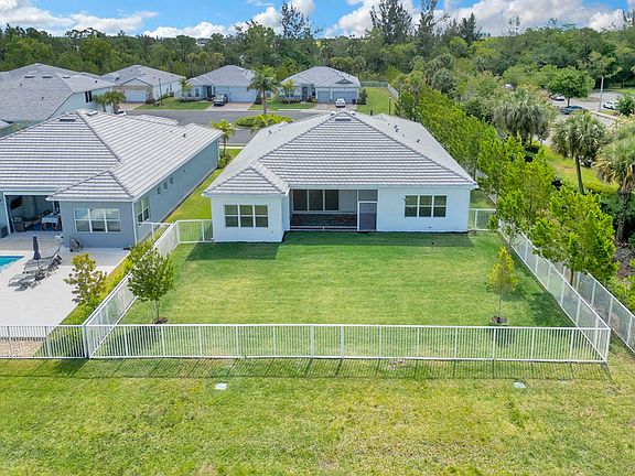 2nd image of 5329 Blue Reed Ln