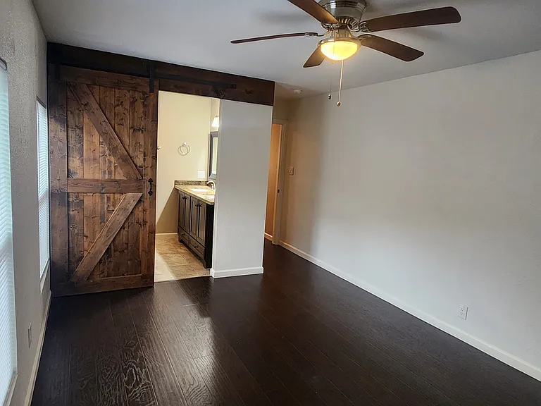 2506 Roy Cir — Photo 12
