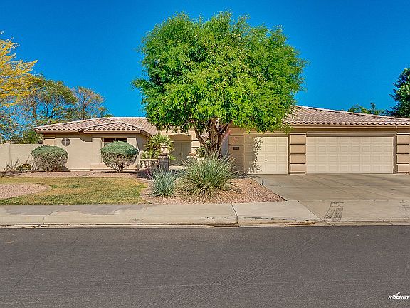 3rd image of 23515 N 81st Dr