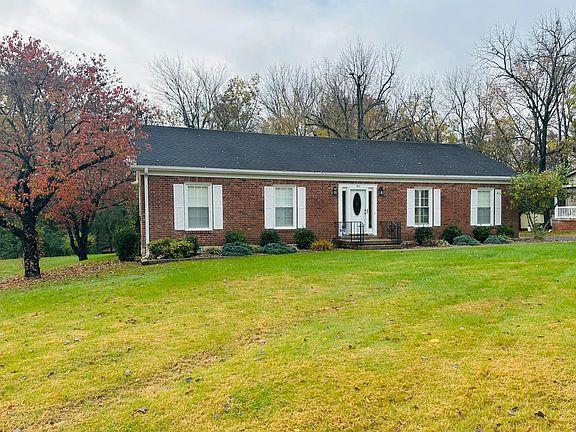 3rd image of 311 Redwood Dr