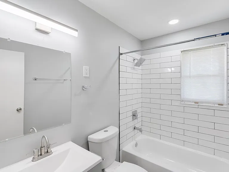 92 Oak St #C16 — Photo 7