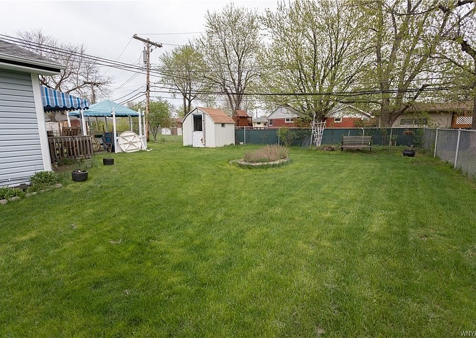 2nd image of 39 Marian Dr