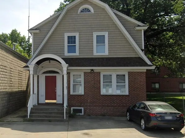 457 Douglas Ave, Providence, RI 02908