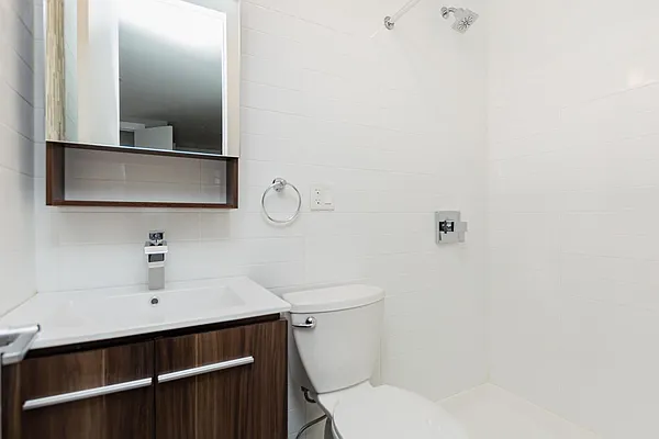 Rented by Clove Realty LLC | media 18