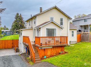 856 SW 122nd St, Burien, WA 98146