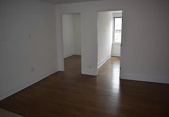 3rd image of 20-74 33rd St #2