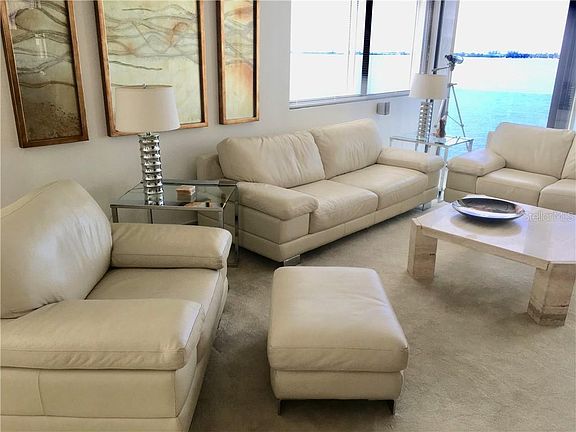 2nd image of 101 Sunset Dr #Penthouse 3