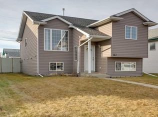 4613 N 55th Ave, Bentley, AB T0C0J0