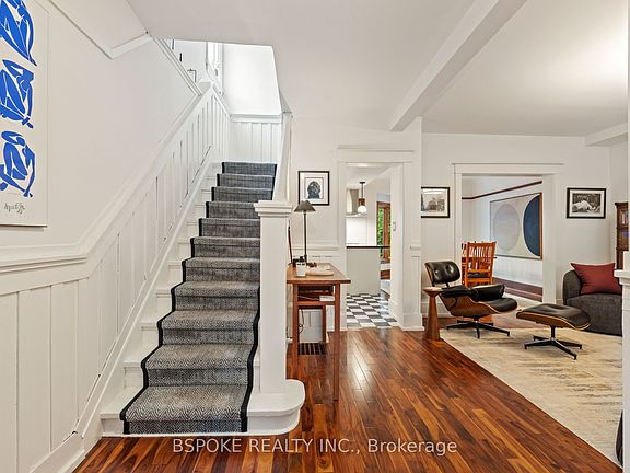 5th image of 126 Oakcrest Ave