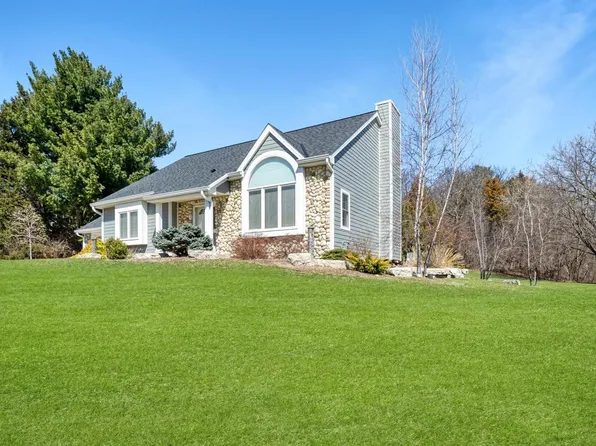 N41W32668 Marina DRIVE, Nashotah, WI 53058