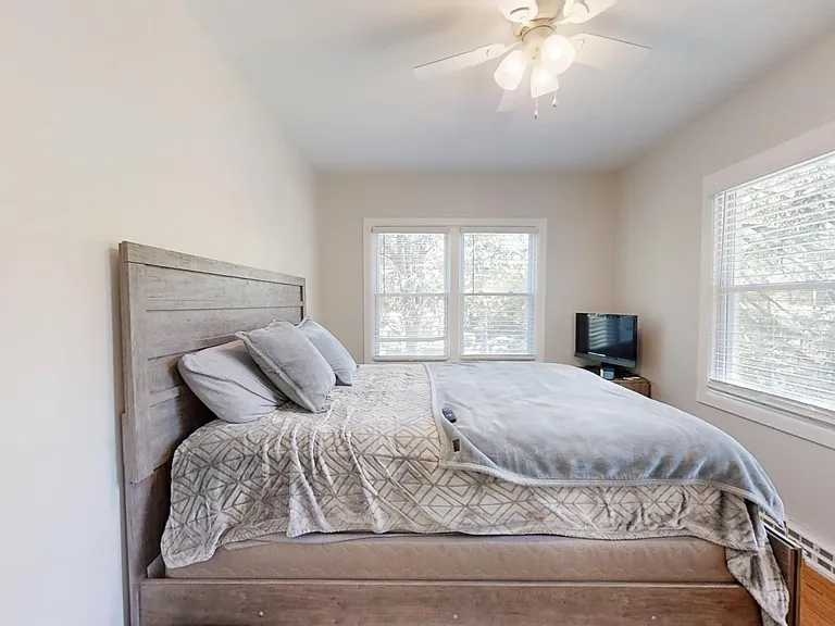 560 Sherwood Dr — Photo 24