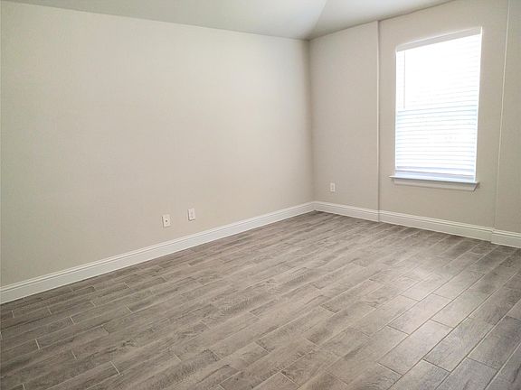 5th image of 7801 Dakota Cir