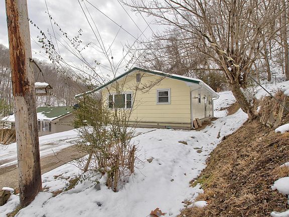 2nd image of 212 Jennifer Dr