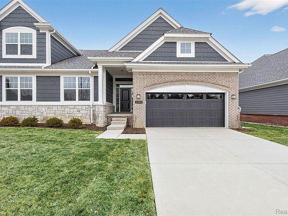 2nd image of 1490 Turner Dr #2