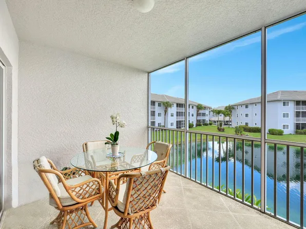 7842 Regal Heron Cir APT 204, Naples, FL 34104