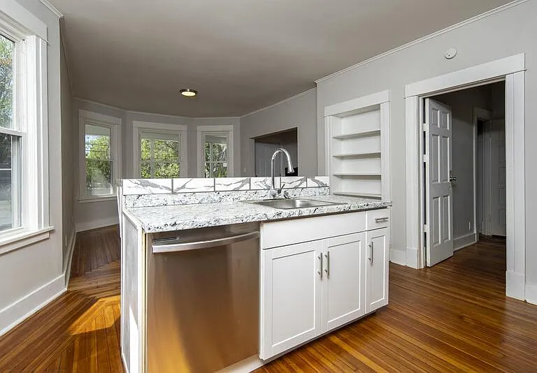 437 Hamilton St #2 — Photo 2