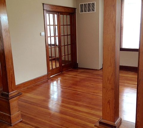 3rd image of 6922 Noble Ave
