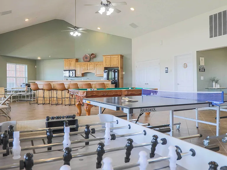 Kensington Park Apartments — Photo 36