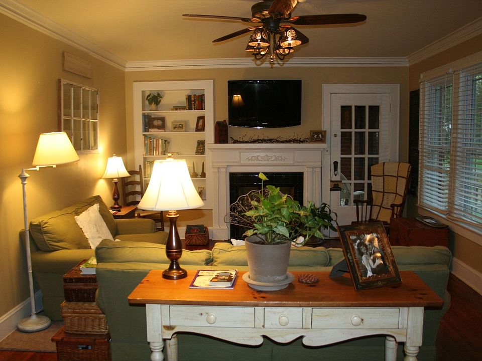 2nd image of 63 Glendale Ave SE
