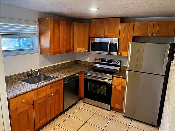 2nd image of 4205 N University Dr APT 314