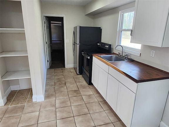 5th image of 8150 SW 80th Trl