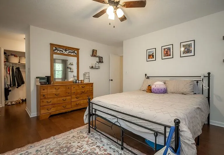 281 Rhodes Dr — Photo 23