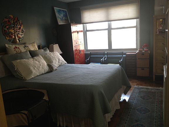 3rd image of 155 W 68th St APT 911