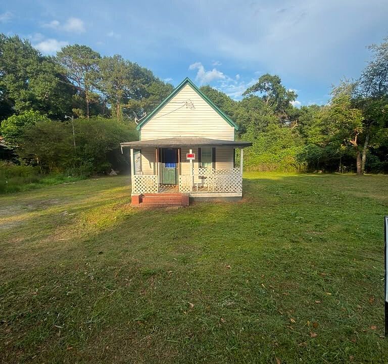 1st image of 101 Smith Rd