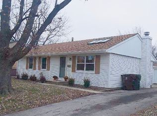 310 E Birch Dr, Glenwood, IL 60425