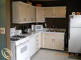 2nd image of 216 University Ave