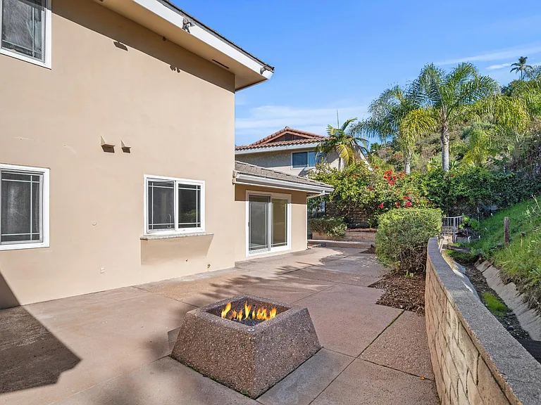 1210 Swarthmore Dr — Photo 48