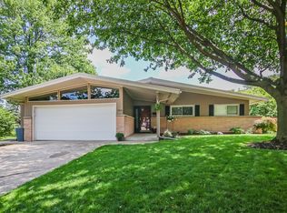 1816 Chipwood Ln NW, Grand Rapids, MI 49504