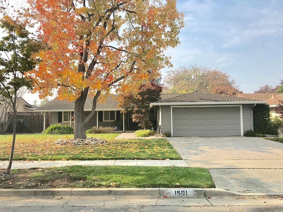 1st image of 1501 Crespi Dr