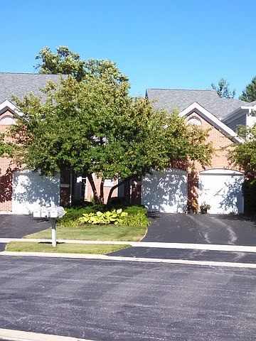 1st image of 2S750 Lakeside Dr #2S750