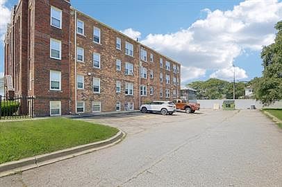 4th image of 15805 Baylis St #11023747