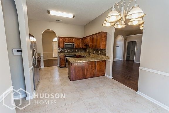 4th image of 1756 Edgeburg Ln