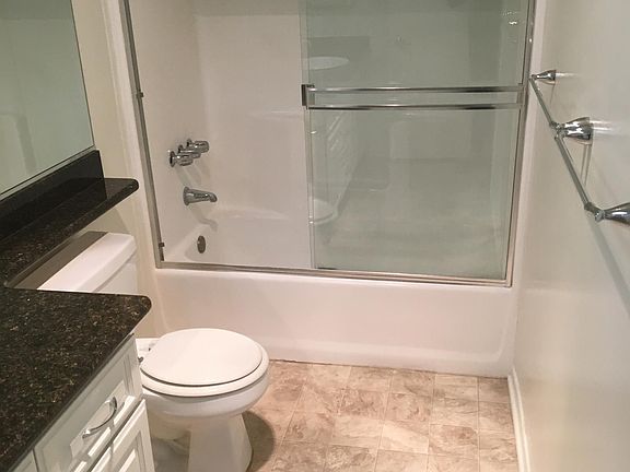4th image of 1232 Harvard St #3