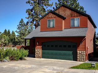 19797 Astro Pl, Bend, OR 97702