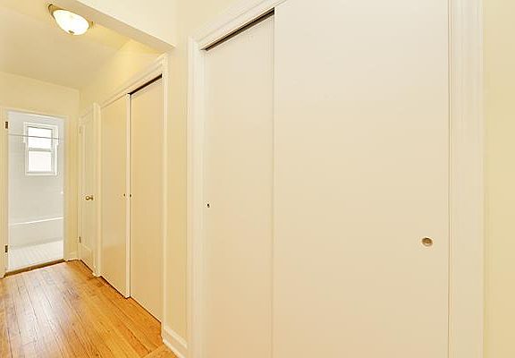 4th image of 6640 108th St APT 1E