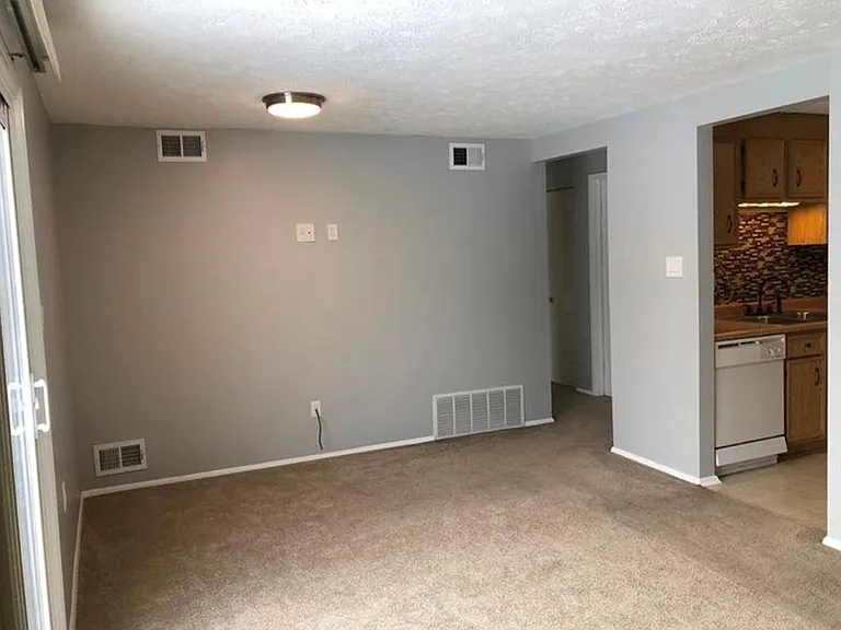 8121 Revere Pl — Photo 1