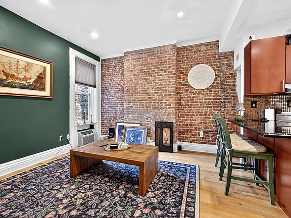 5th image of 1214 Washington St APT 2